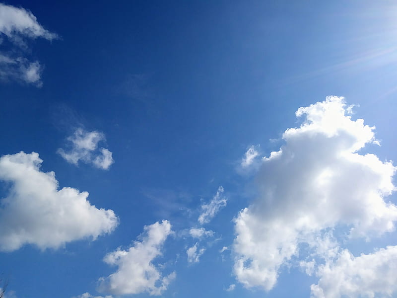 Cloudy Italy sky, clouds, sun, blue, nature, white, cloud, cool, amoled, HD wallpaper