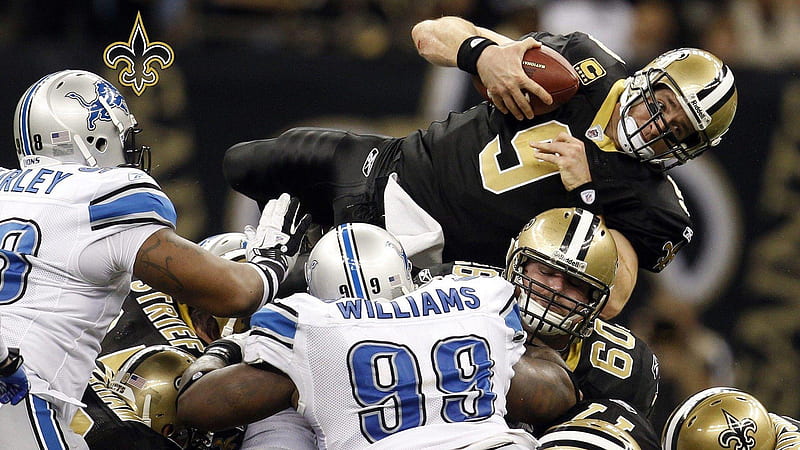 Drew Brees Is Defencing Ball Drew Brees, HD wallpaper