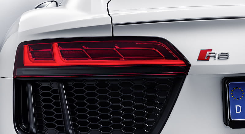 2018 Audi R8 RWS (Color: Ibis White) - Tail Light , car, HD wallpaper