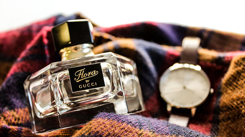 Gucci Word On Scent Bottle Gucci, HD wallpaper