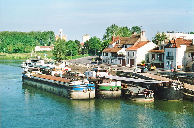Working Motor Barges, Peniches, France, Motor Barges, Saint Jean de Losne, Barges, Saone River, HD wallpaper