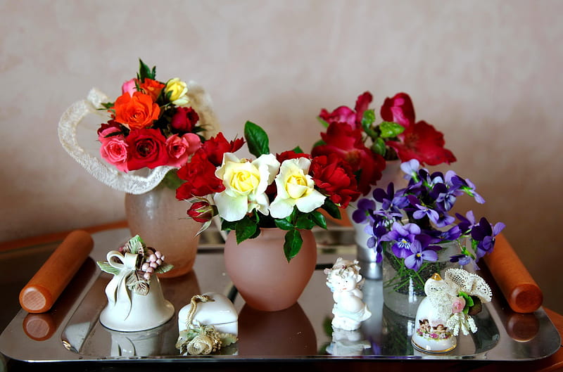 Still life, pretty, violets, vase, scent, bonito, roses, fragrance, bouquet, flowers, HD wallpaper