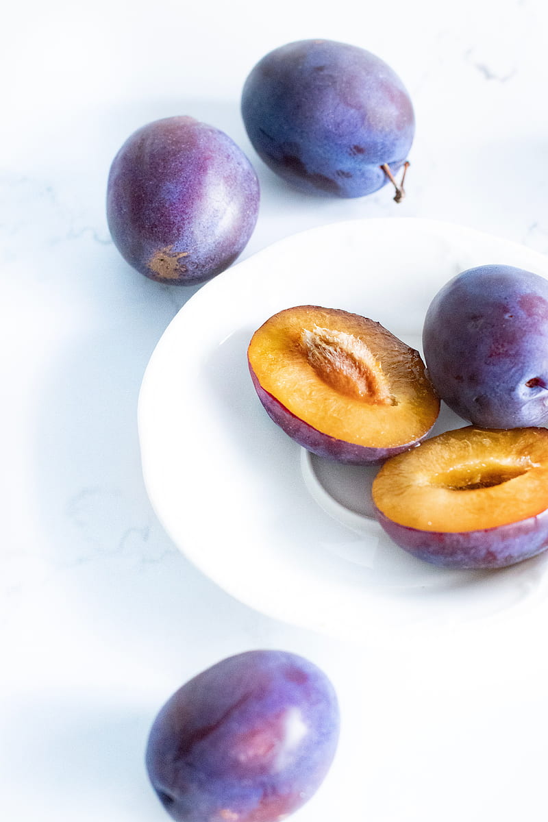plum, fruit, purple, slices, HD phone wallpaper