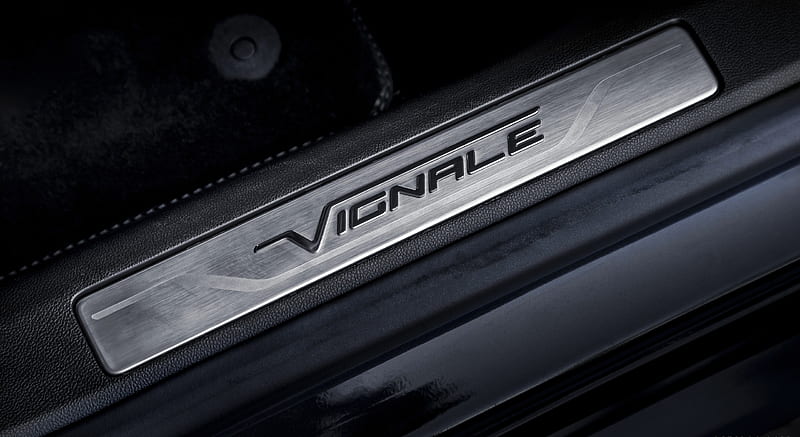 2020 Ford Kuga Hybrid Vignale - Door Sill , car, HD wallpaper