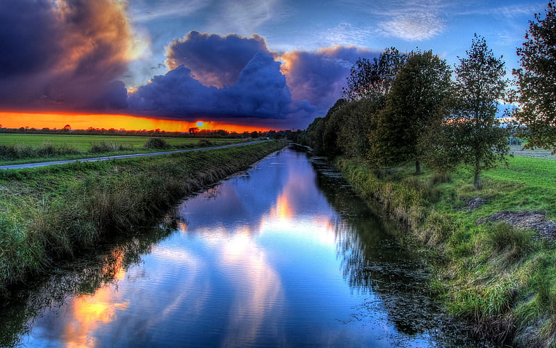 Splendor, colorful, dynamic, sun, grass, sussex, bonito, sunset, clouds, beauty, channel, river, sunrise, reflection, road, blue, lovely, view, england, colors, sky, trees, tree, water, peaceful, nature, field, landscape, HD wallpaper
