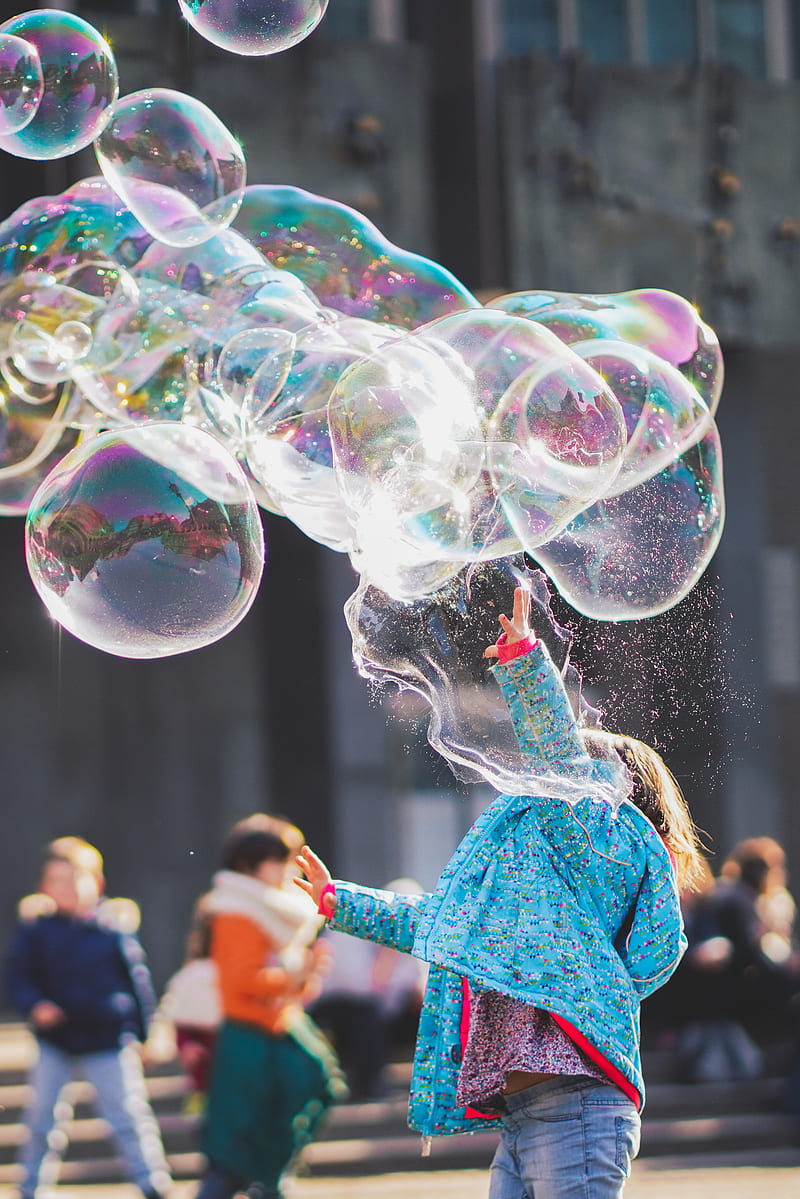 woman blowing bubbles, HD phone wallpaper