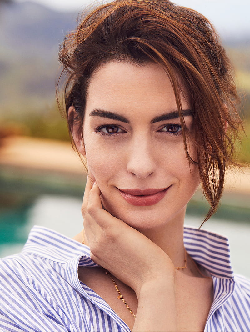 Anne Hathaway Smiling Face, HD phone wallpaper