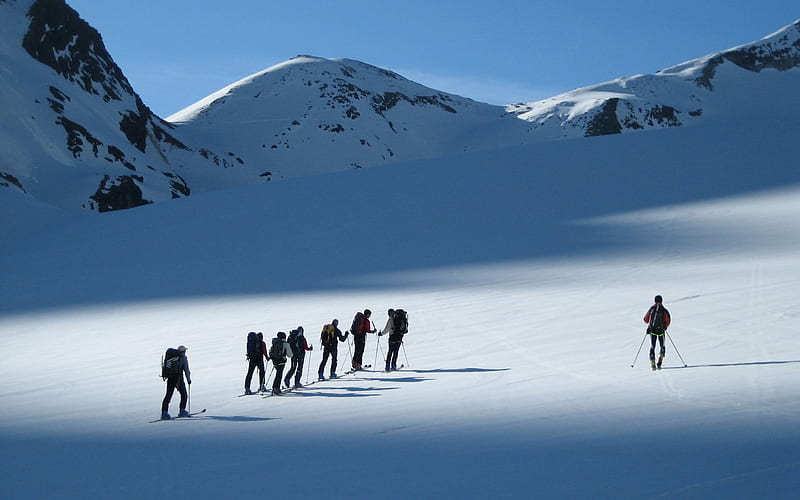 Skiers Walking in snow - Alps Ski Vacation, HD wallpaper