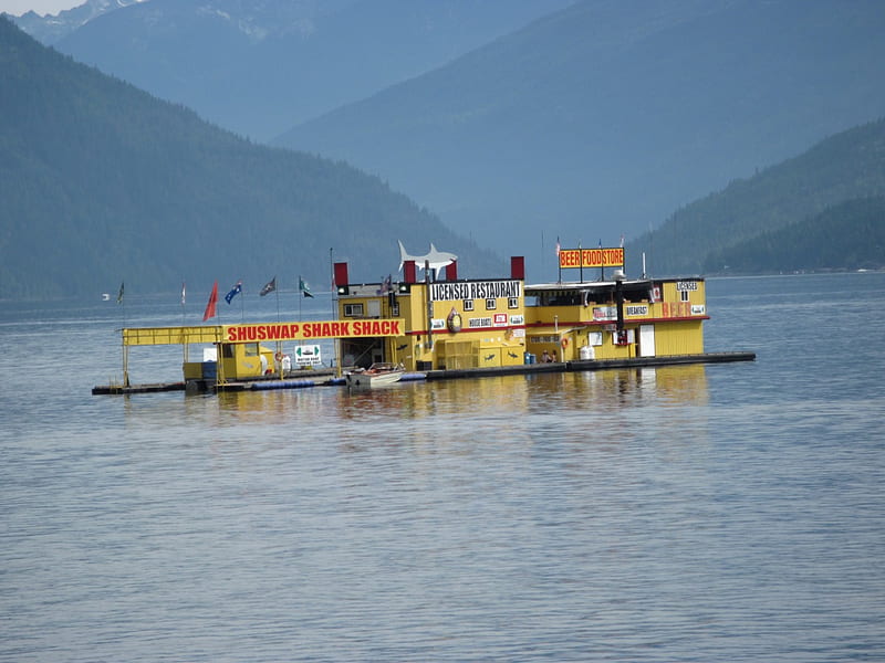 floater restaurant on the Shuswap lake , BC - Canada, graphy, restaurant, mountains, Lakes, yellow, HD wallpaper
