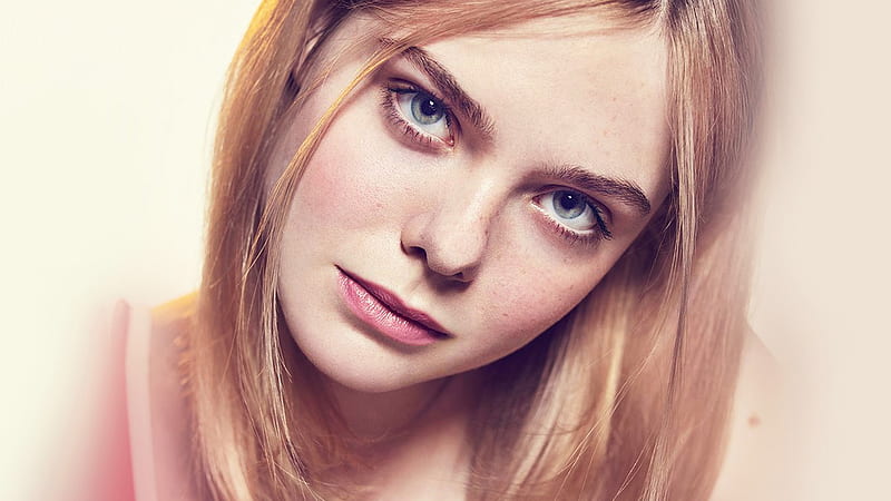 Mary Elle Fanning With Gray Eyes And Brown Hair Mary Elle Fanning, HD wallpaper