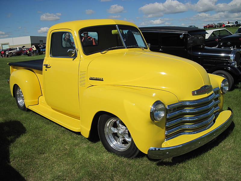 Желтый трак. Chevrolet 1951. Chevrolet Truck chevy 1951. Шевроле 1951 года грузовик. Chevrolet Truck chevy 1951 Размеры.