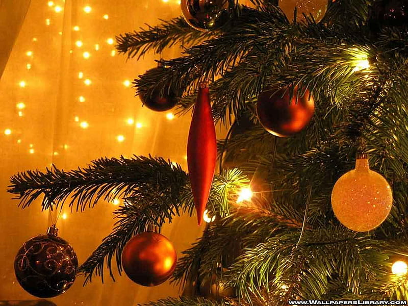 Christmas tree decoration, red, christmas tree, orange, christmas, decoration, colors, abstract, lights, tree, graphy, balls, room, HD wallpaper