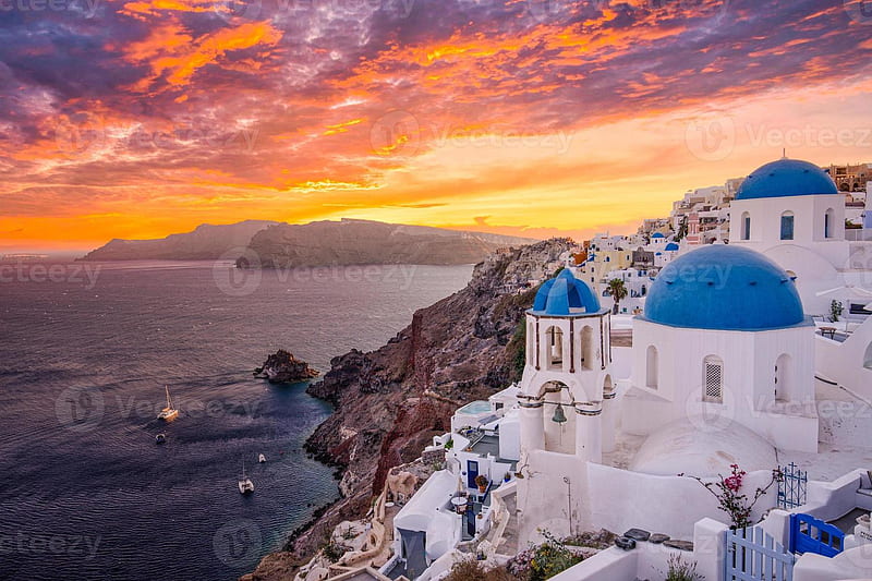 Amazing evening view of Santorini island. que spring sunset on the ...
