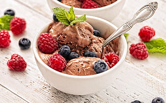 chocolate ice cream, sweets, desserts, ice cream with berries, ice cream, chocolate, HD wallpaper