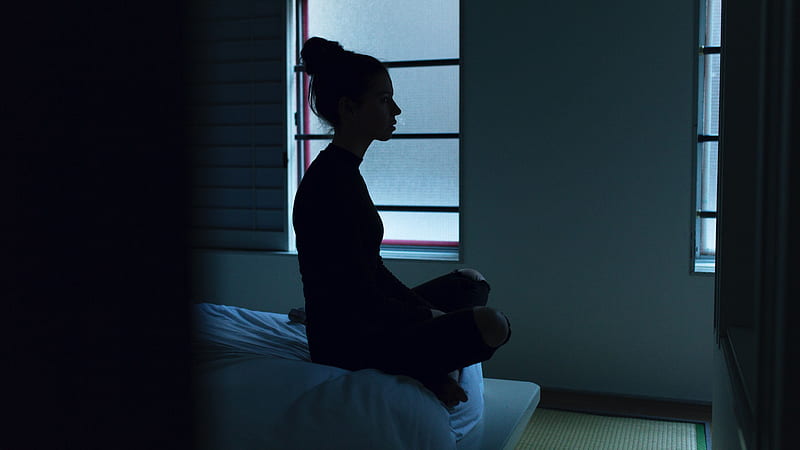 Girl Is Sitting On Bed In Dark Room Depression, HD wallpaper