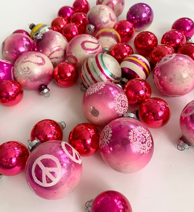 Pink Magenta Christmas Ornaments Glass Bulbs Mixed Lot of 41 Vintage Mid Century Retro Christmas Decor Glitter Swirl Peace Sign Striped, HD phone wallpaper