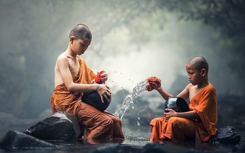 Little monks, coupel, little, orange, children, monk, buddhism, boy, water, copil, river, HD wallpaper