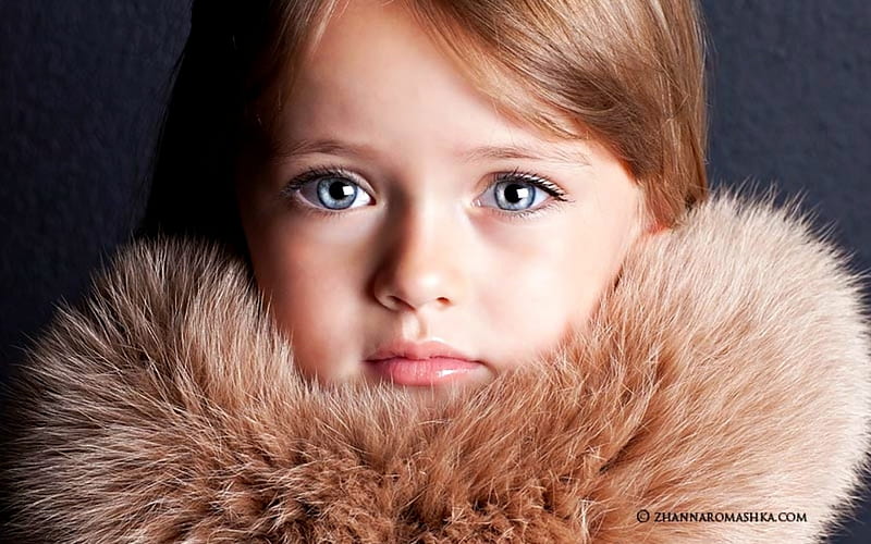 Kristina Pimenova, little, model, sweet, cute, girl, child, face, blue eyes, fur, HD wallpaper