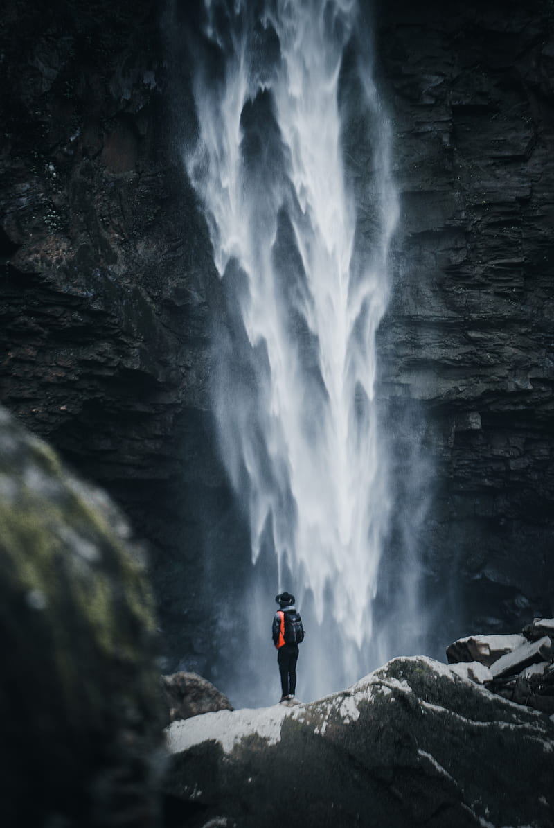 Man standing near waterfalls, HD phone wallpaper | Peakpx