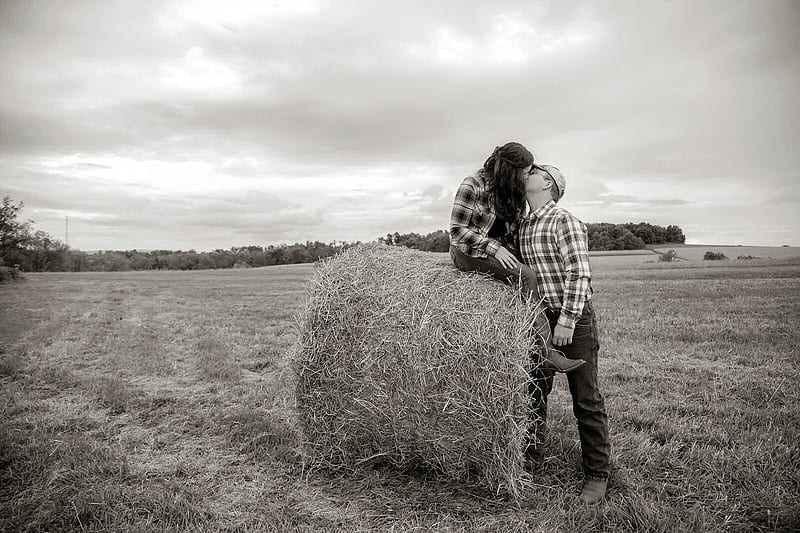 Love In A Hayfield . ., cowgirl, boots, ranch, outdoors, women, brunettes, hay bale, cowboy, field, HD wallpaper