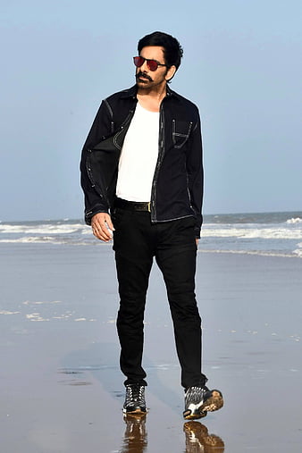 Daruvu Latest Wallpapers Ravi Teja Tapsee | Moviegalleri.net