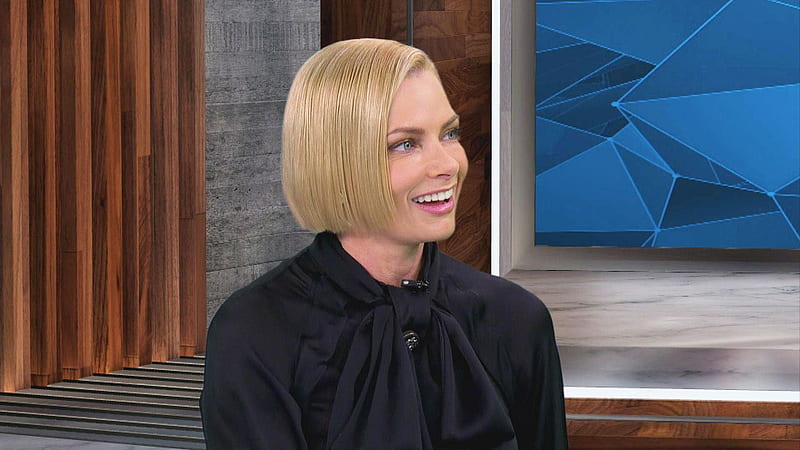 Jaime Pressly Reacts to Margot Robbie Comparisons (Exclusive), HD wallpaper