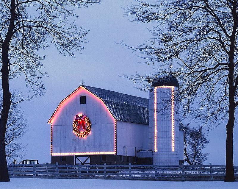 Country Christmas, christmas, snow, silo, trees, lights, barn, winter, HD wallpaper