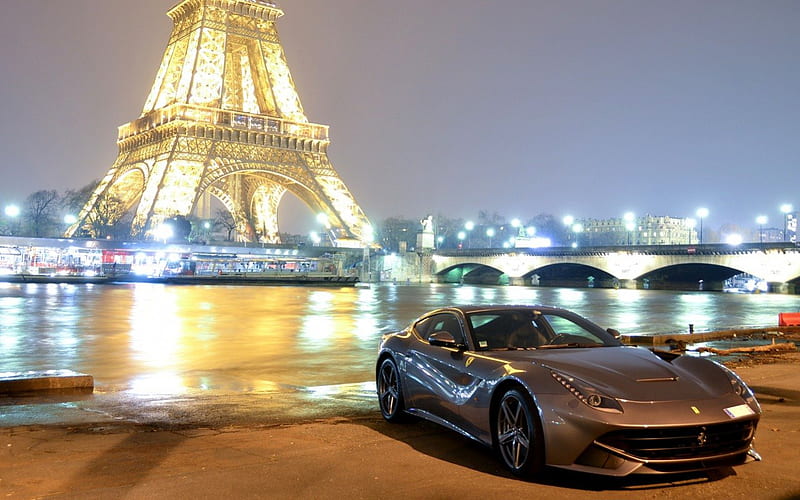 Ferrari on the banks of Seine, eiffel tower, ferrari, car, bank, gris, river, bonito, lights, HD wallpaper