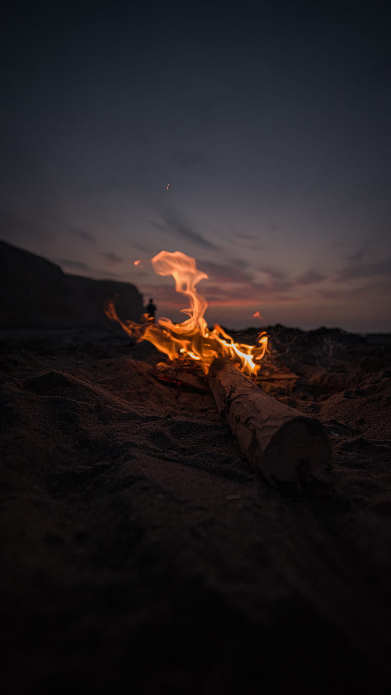 bonfire, fire, beach, dusk, dark, HD phone wallpaper