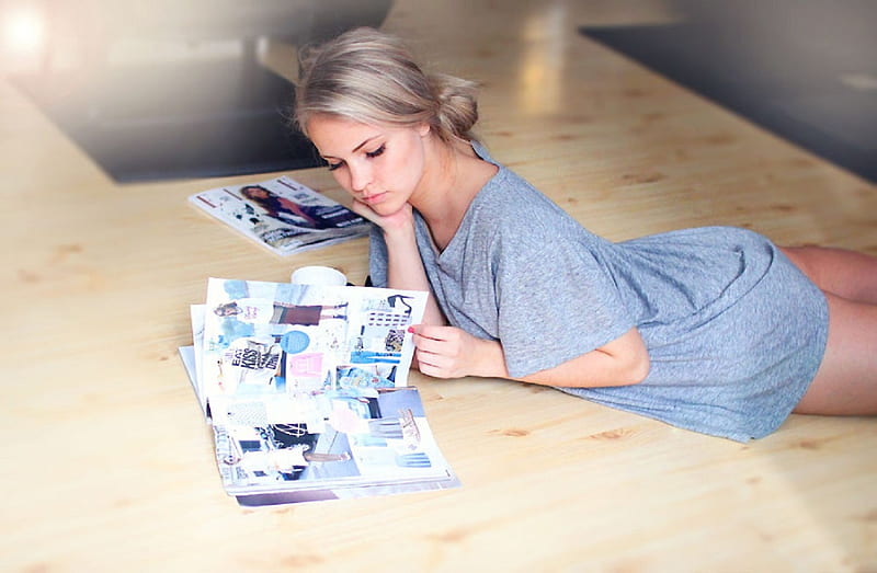 Emilie Marie Nereng, light blue night shirt, blonde, reading magazines, posing on floor, HD wallpaper