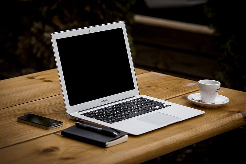 MacBook Air near mug on table, HD wallpaper