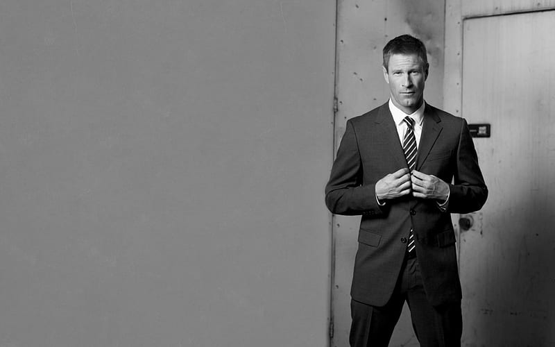 Aaron Eckhart, suit, aaron, dress, male, model, black, tie, man, white, eckhart, HD wallpaper