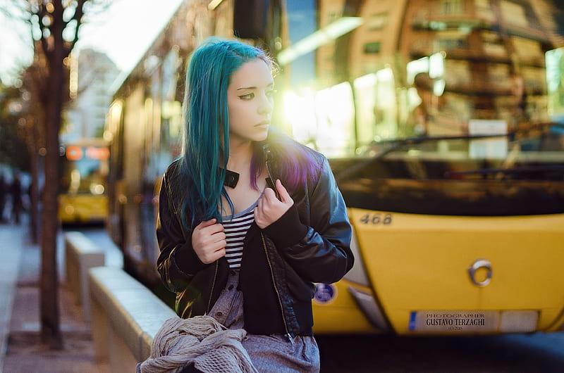 Purple Green Hair Girl In Public, girls, model, HD wallpaper