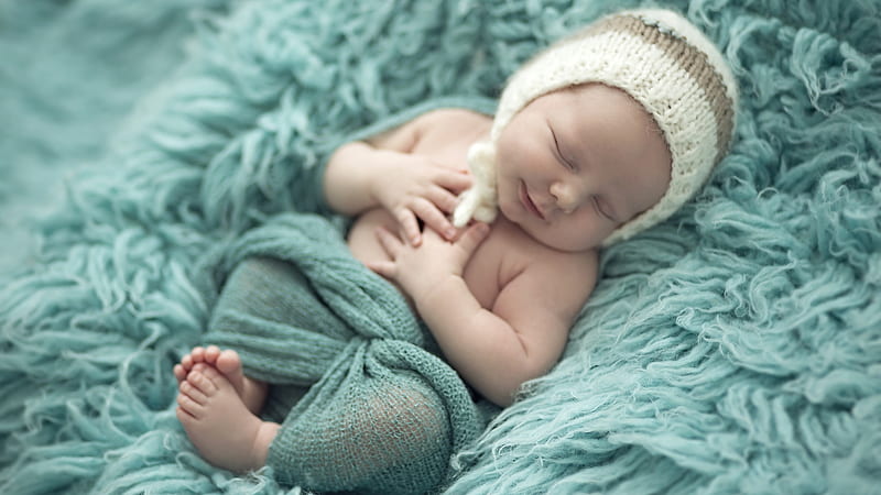 Baby Is Sleeping On Woolen Mat And Wearing Sandal Knit Cap Cute, HD wallpaper