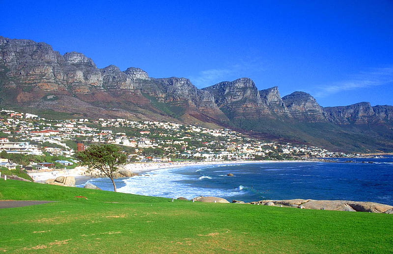 Camps Bay Beach with Twelve Apostles Mountains, oceans, graphy, beaches, mountains, HD wallpaper