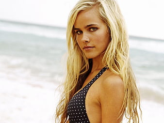 Sexy isabel lucas
