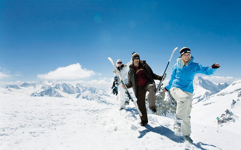 Winter fun in Alps Ski Resort - Alpine Skiing Vacation, HD wallpaper