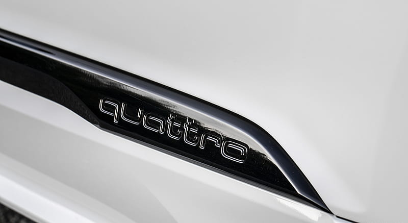 2020 Audi Q7 TFSI e quattro Plug-In Hybrid (Color: Glacier White) - Detail , car, HD wallpaper