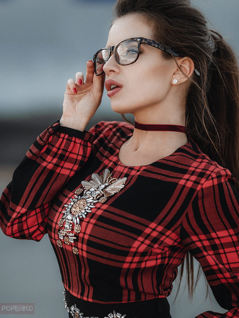 Andrey Popenko, women, model, sensual gaze, open mouth, brunette, women with glasses, choker, face, depth of field, plaid, red lipstick, red nails, ponytail, HD phone wallpaper