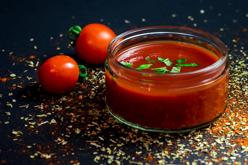 tomato and tomato puree with parsley in bowl, HD wallpaper