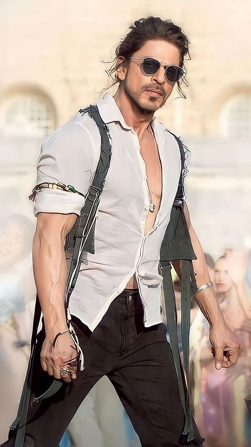 Shahrukh Khan New, Indian actor Shah Rukh Khan, indian actor, shah rukh khan, srk, king khan, hero, HD phone wallpaper