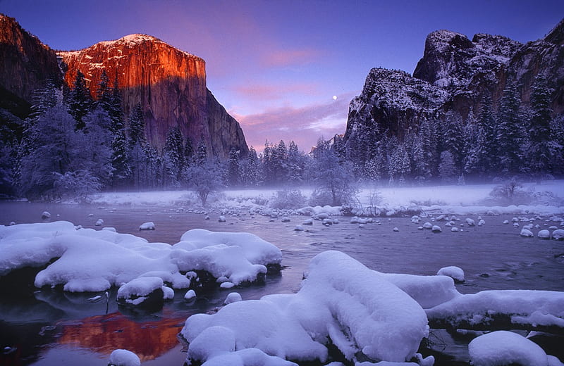 Winter in Yosemite, rocks california, background, snowy, firs, sundown, nice, stones, gold, multicolor mounts, landscapes, paisage, wood, sunbeam, sunrises, waterfalls, winter, snow, mountains, white, ambar, bonito, seasons, cold, united states, yosemite, leaves, amber, scenery, blue, paisagem, icy, usa, day, nature reflected, branches, pc, scene, cenario, scenario, splendor, peaks, beauty, forests, morning, rivers, , lovely, paysage, cena, golden, black, trees, pines, sky, panorama, water, cool, awesome, ice, sunshine, hop, el capitan, colorful, brown, sunny, trunks graphy, cascades, sunsets, hot, grove, mirror, amazing multi-coloured, view, colors, yosemite valley, leaf, peaceful, colours, frozen, reflections, natural, HD wallpaper