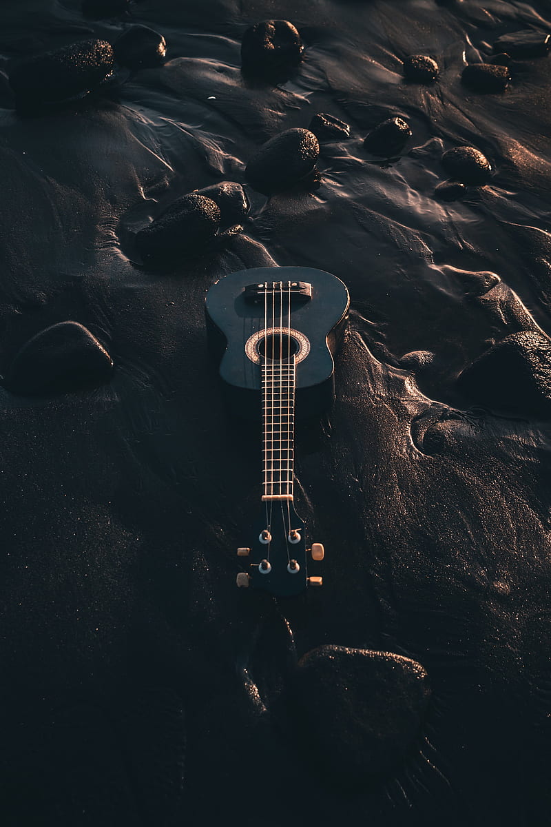 ukulele, guitar, musical instrument, beach, black, HD phone wallpaper