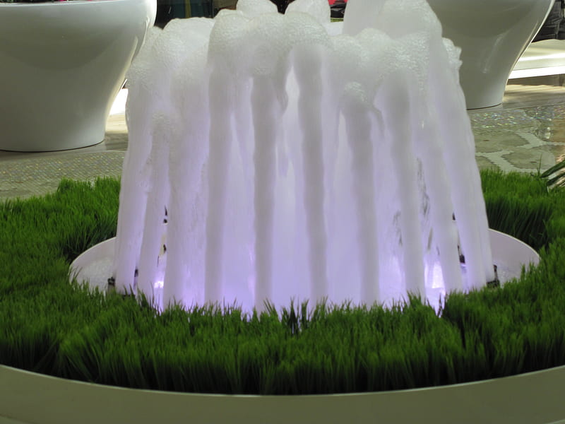 Fountain with a green grass, fountain, water, green, grass, HD wallpaper