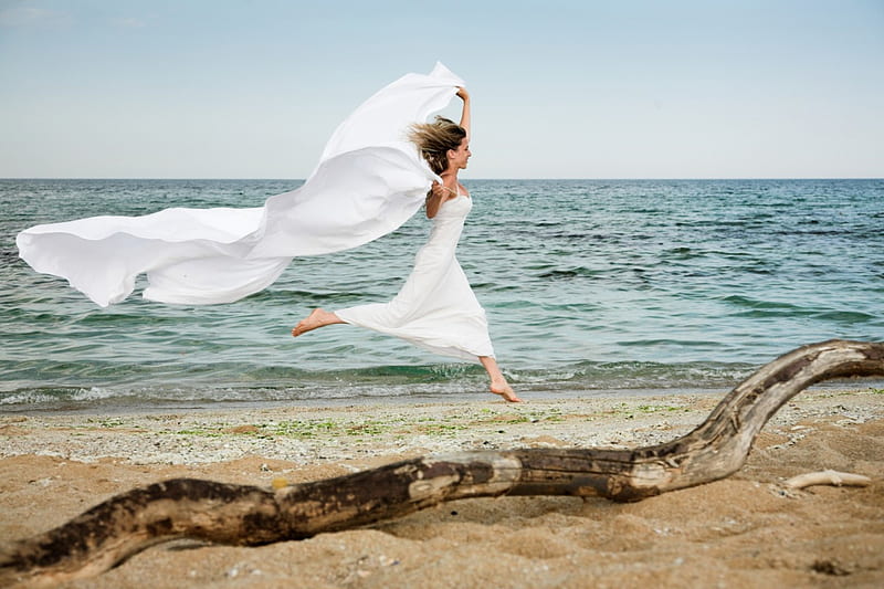 Fly Like The Wind, ocean, waves, sky, women, beach, tree branch, sand, cape, running, HD wallpaper