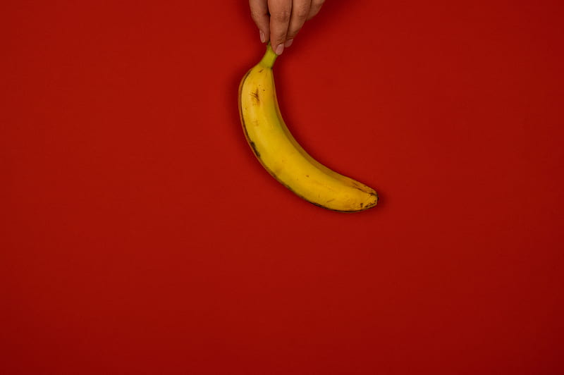 Yellow Banana Fruit on Red Textile, HD wallpaper