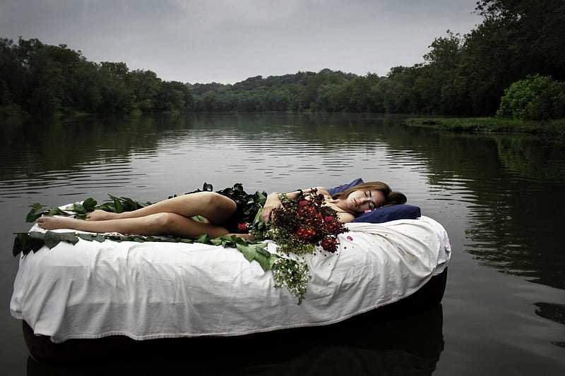 Woman sleeping on the river, sleep, flowers, river, woman, bed, HD wallpaper