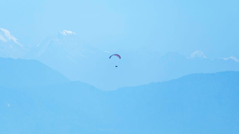 Parachute With Background Of Light Blue Sky And Mountain Light Blue, HD wallpaper