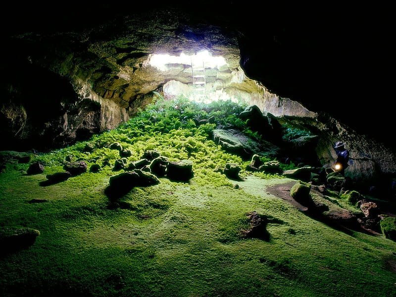 Lava Tube Cave Lava Beds National Monument-Beautiful natural scenery, HD wallpaper