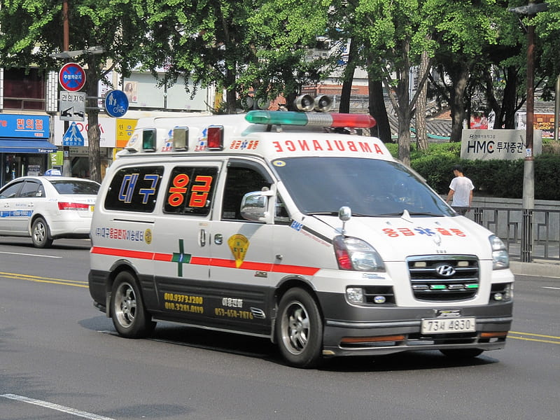 korean ambulance, korean, hyundai, ambulance, street, HD wallpaper